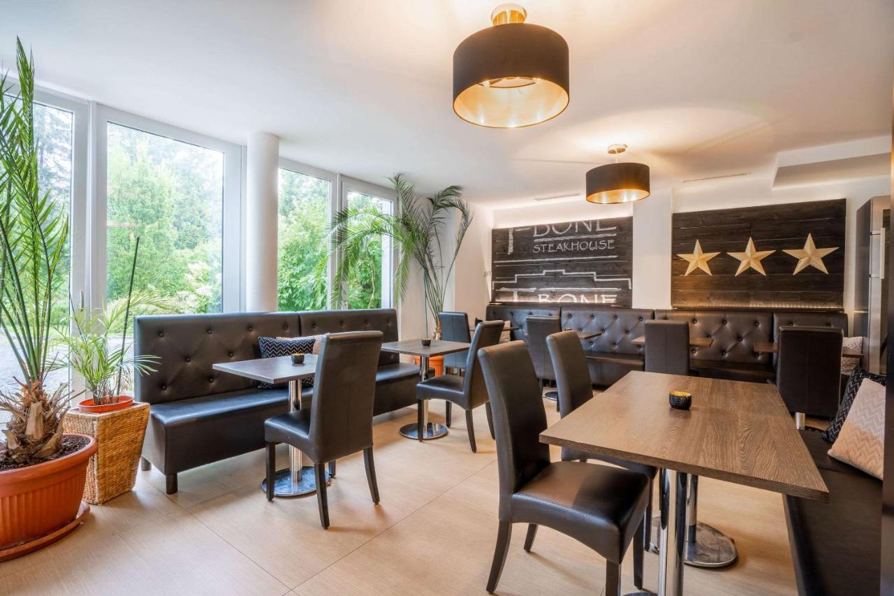 [M]Eat & Stay Hotel Haar  Exteriér fotografie